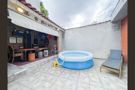 Casa à venda com 181m², 3 quartos e 2 vagasÁrea externa