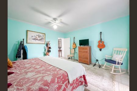 Casa à venda com 181m², 3 quartos e 2 vagasSuíte