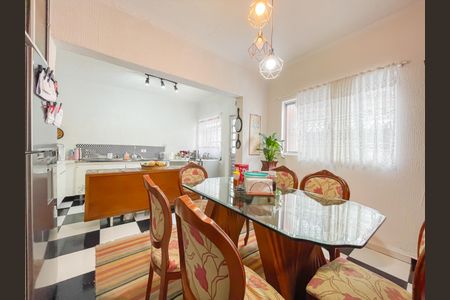 Casa à venda com 181m², 3 quartos e 2 vagasCopa e Cozinha