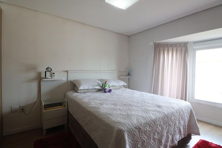 Casa de condomínio à venda com 150m², 3 quartos e 2 vagasSuíte 2