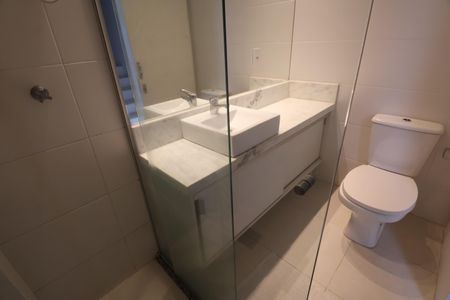 Casa de condomínio à venda com 150m², 3 quartos e 2 vagasBanheiro