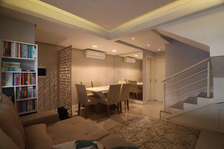 Sala de casa de condomínio à venda com 3 quartos, 150m² em Marechal Rondon, Canoas