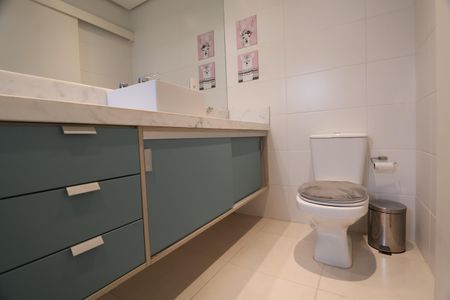 Casa de condomínio à venda com 150m², 3 quartos e 2 vagasBanheiro suíte 1