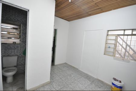 Casa à venda com 98m², 5 quartos e sem vaga Quarto Suíte
