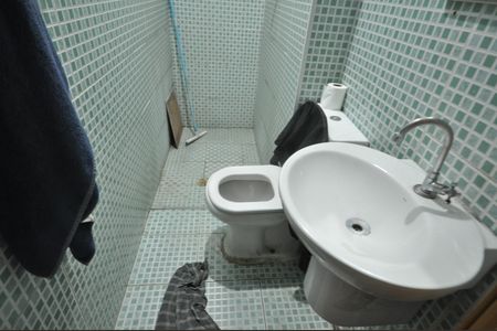 Casa à venda com 98m², 5 quartos e sem vagaBanheiro 4