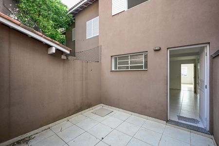 Casa para alugar com 110m², 2 quartos e 2 vagasQuintal