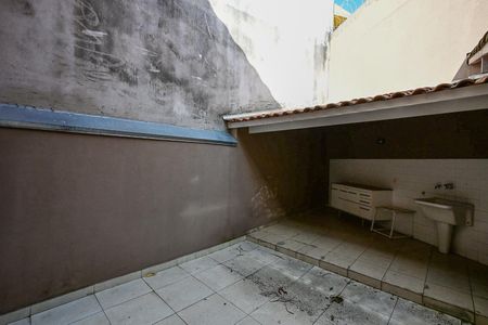 Casa para alugar com 110m², 2 quartos e 2 vagasQuintal
