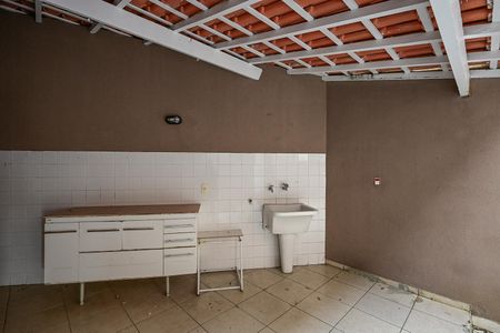 Casa para alugar com 110m², 2 quartos e 2 vagasÁrea de Serviço 