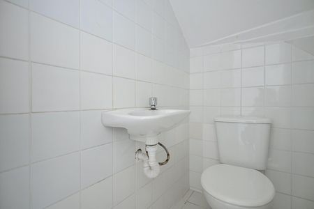 Lavabo de casa para alugar com 2 quartos, 110m² em Cidade Intercap, Taboão da Serra