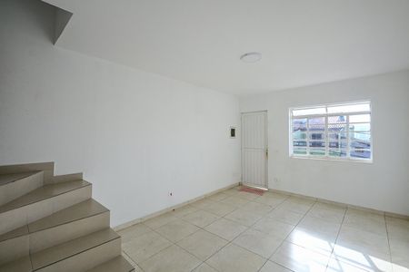 Sala de casa para alugar com 2 quartos, 110m² em Cidade Intercap, Taboão da Serra