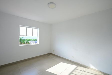 Quarto 1 de casa para alugar com 2 quartos, 110m² em Cidade Intercap, Taboão da Serra
