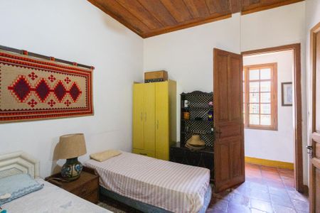 Suíte 1 de casa para alugar com 3 quartos, 610m² em Chacara Santa Lucia, Carapicuíba