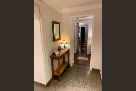 Apartamento para alugar com 309m², 8 quartos e 4 vagas