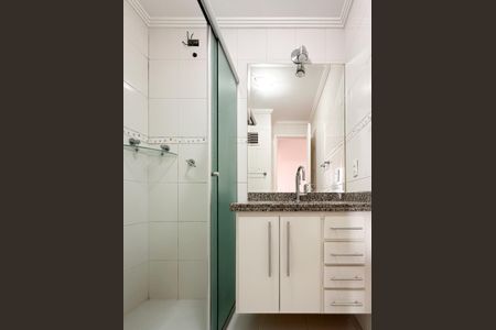 Apartamento à venda com 69m², 3 quartos e 2 vagas Apartamento à venda com 69m², 3 quartos e 2 vagasBanheiro Social