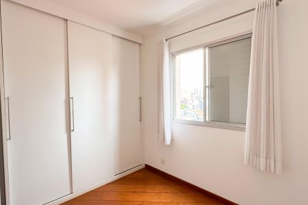 Apartamento à venda com 69m², 3 quartos e 2 vagas Apartamento à venda com 69m², 3 quartos e 2 vagasQuarto 1