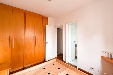 Apartamento à venda com 69m², 3 quartos e 2 vagas Apartamento à venda com 69m², 3 quartos e 2 vagasSuíte