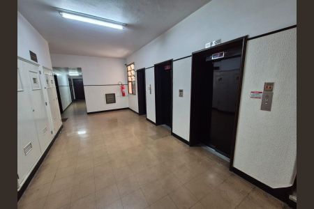 Apartamento à venda com 28m², 1 quarto e sem vaga