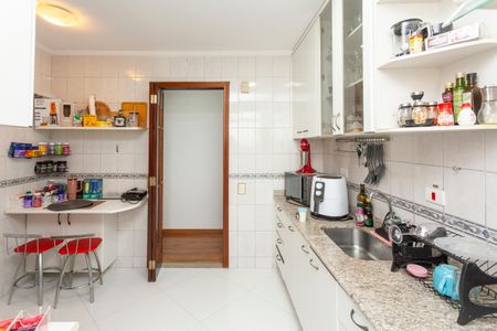 Apartamento à venda com 65m², 2 quartos e 2 vagasCozinha