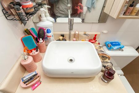 Apartamento à venda com 65m², 2 quartos e 2 vagasBanheiro