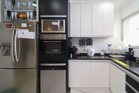 Apartamento à venda com 96m², 3 quartos e 2 vagasCozinha