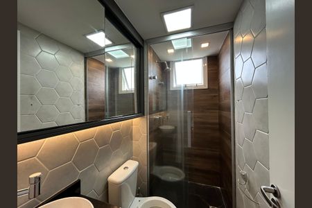 Apartamento para alugar com 46m², 2 quartos e 1 vaga Apartamento para alugar com 46m², 2 quartos e 1 vagaBanheiro