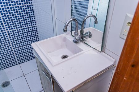 Casa para alugar com 50m², 2 quartos e 1 vaga Casa para alugar com 50m², 2 quartos e 1 vagaBanheiro suite