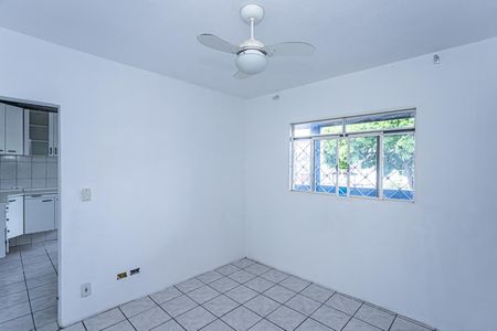 Sala de casa para alugar com 2 quartos, 50m² em Parque Pan Americano, São Paulo