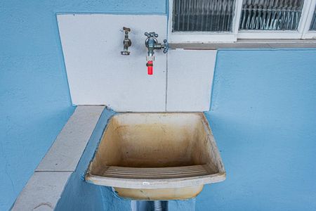 Casa para alugar com 50m², 2 quartos e 1 vaga Casa para alugar com 50m², 2 quartos e 1 vagaÁrea de Serviço