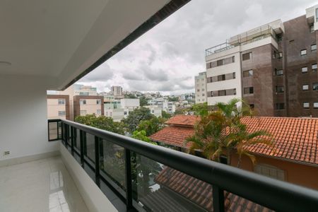 Apartamento para alugar com 4 quartos, 120m² em Ouro Preto, Belo Horizonte