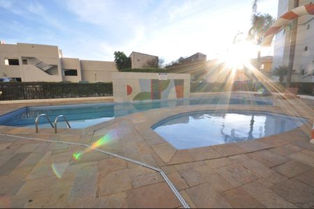 Apartamento à venda com 52m², 2 quartos e 1 vagaÁrea comum - Piscina