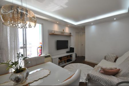 Sala de apartamento à venda com 2 quartos, 52m² em Parque Edu Chaves, São Paulo