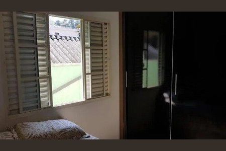 Casa à venda com 3 quartos, 155m² em Parque Maria Domitila, São Paulo