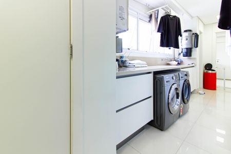 Apartamento à venda com 271m², 4 quartos e 4 vagasÁrea de Serviço