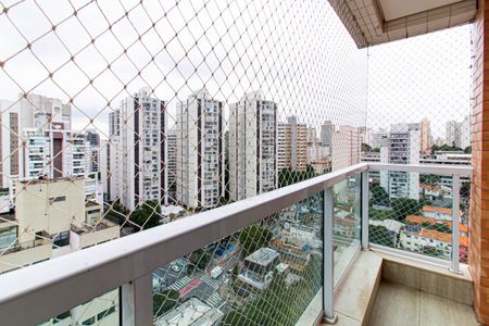 Apartamento à venda com 271m², 4 quartos e 4 vagasVaranda da Suíte 1