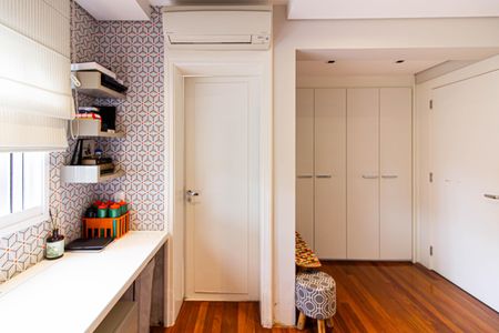 Apartamento à venda com 271m², 4 quartos e 4 vagasSuíte 2