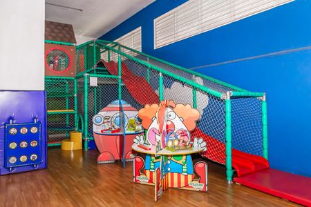 Apartamento à venda com 271m², 4 quartos e 4 vagasBrinquedoteca