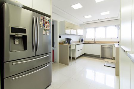 Apartamento à venda com 271m², 4 quartos e 4 vagasCozinha
