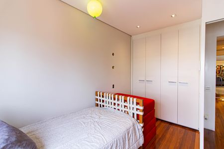 Apartamento à venda com 271m², 4 quartos e 4 vagasQuarto 2