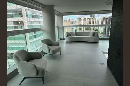Apartamento à venda com 3 quartos, 264m² em Vila Gomes Cardim, São Paulo