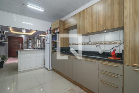 Casa à venda com 2 quartos, 154m² em Mário Quintana, Porto Alegre
