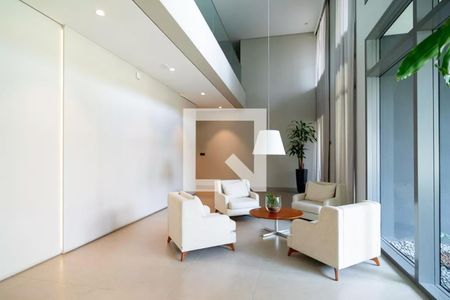 Apartamento à venda com 83m², 2 quartos e 2 vagasHall social