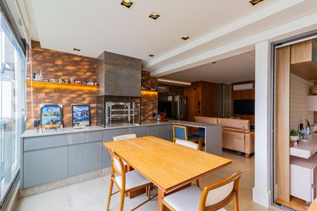 Apartamento à venda com 83m², 2 quartos e 2 vagasVaranda