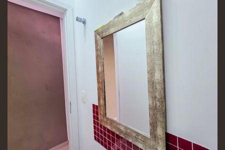 Casa à venda com 142m², 3 quartos e 2 vagas Casa à venda com 142m², 3 quartos e 2 vagasEspelho