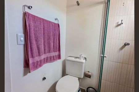 Casa à venda com 142m², 3 quartos e 2 vagas Casa à venda com 142m², 3 quartos e 2 vagasBanheiro da Suíte