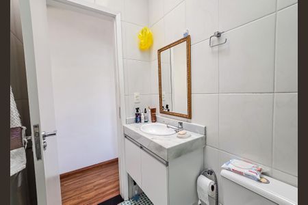 Casa à venda com 142m², 3 quartos e 2 vagas Casa à venda com 142m², 3 quartos e 2 vagasBanheiro