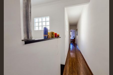 Casa à venda com 142m², 3 quartos e 2 vagas Casa à venda com 142m², 3 quartos e 2 vagasCorredor