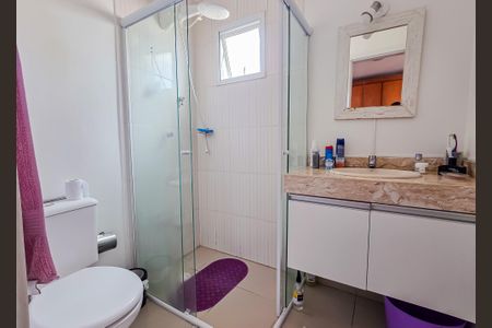 Casa à venda com 142m², 3 quartos e 2 vagas Casa à venda com 142m², 3 quartos e 2 vagasBanheiro da Suíte