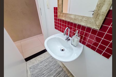 Casa à venda com 142m², 3 quartos e 2 vagas Casa à venda com 142m², 3 quartos e 2 vagasPia