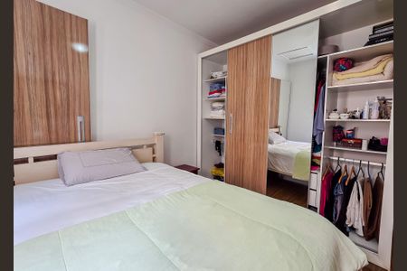 Casa à venda com 142m², 3 quartos e 2 vagas Casa à venda com 142m², 3 quartos e 2 vagasQuarto 2