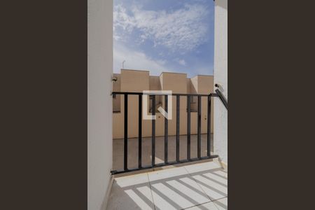 Casa para alugar com 60m², 2 quartos e 1 vagaVaranda